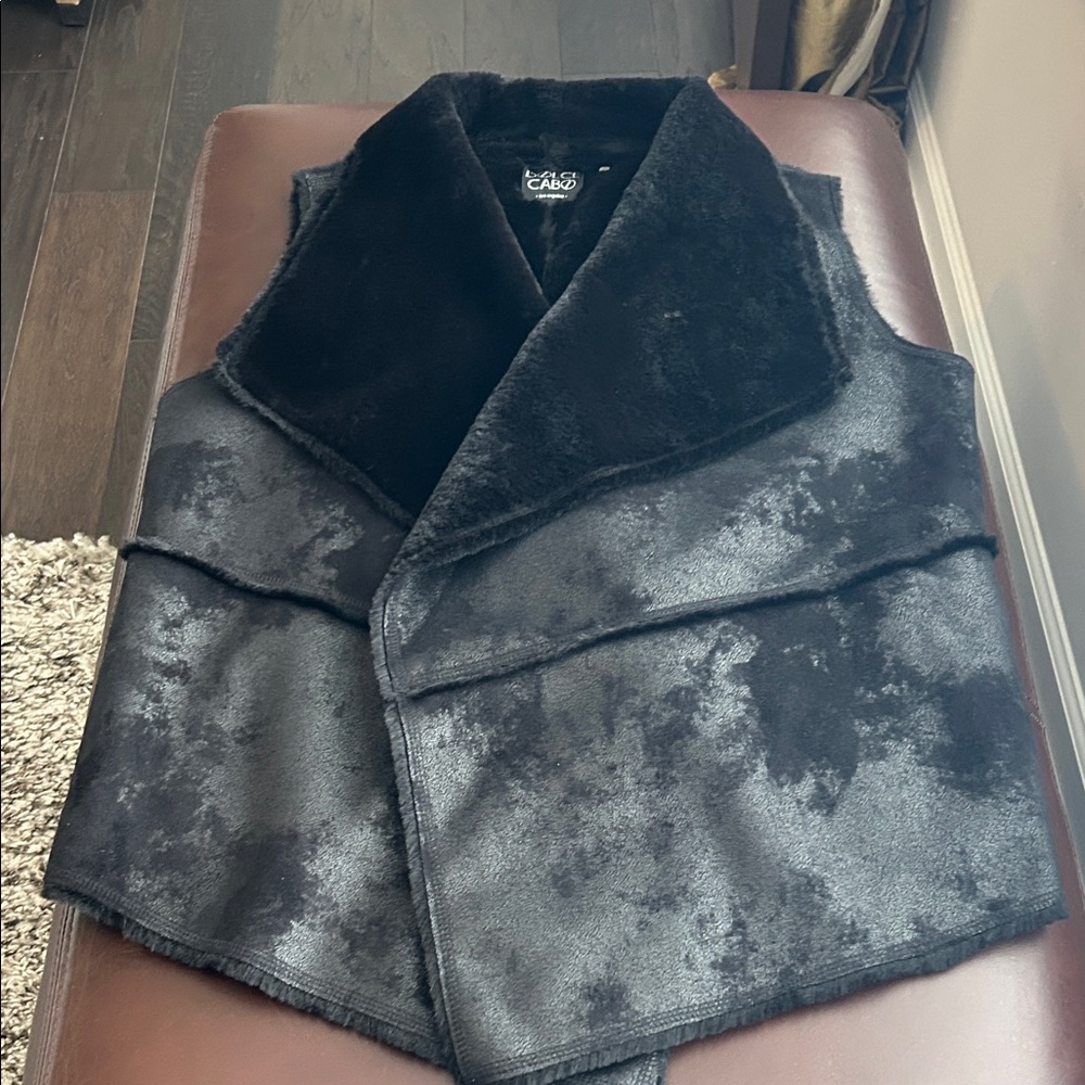 Dolce Cabo Black Faux Fur Suede Vest Sz Large NWOT